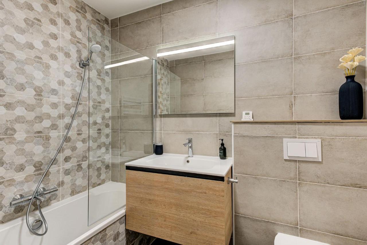 White Pearl A02 - Alpes Travel - Chamonix - Sleeps 4 Apartment Luaran gambar